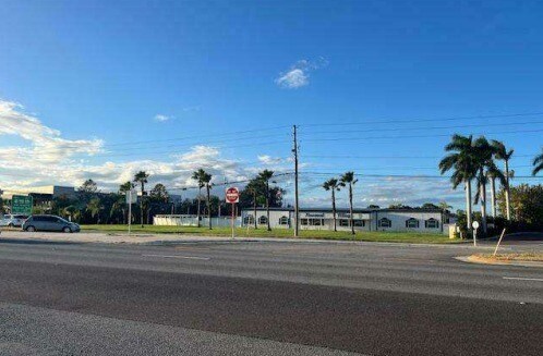 10441 Gandy Blvd N, Saint Petersburg, FL for sale - Building Photo - Image 3 of 24