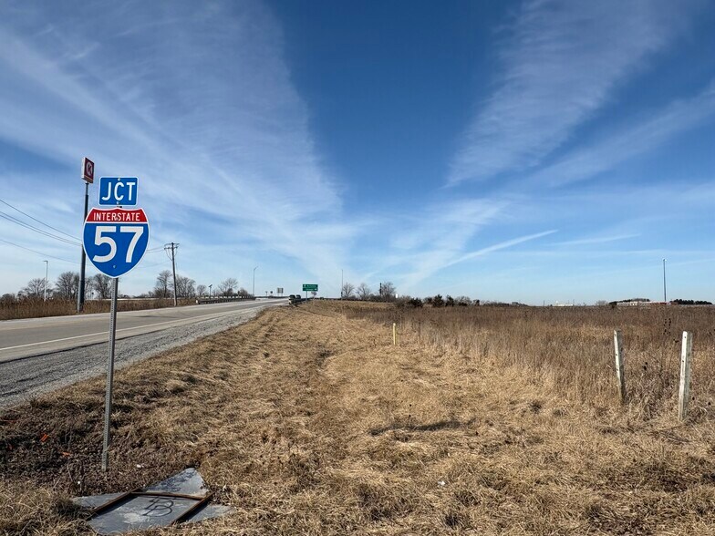 8650 Wilmington rd, Peotone, IL for sale - Building Photo - Image 3 of 6