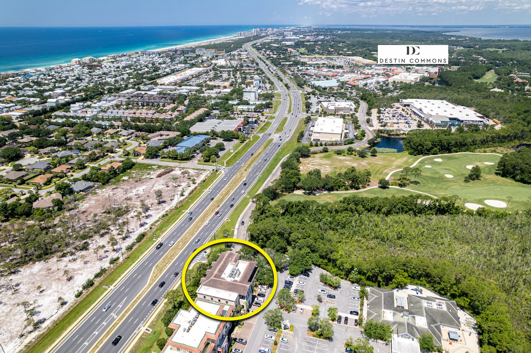 4458 Legendary Dr, Destin, FL à vendre Photo du bâtiment- Image 1 de 26