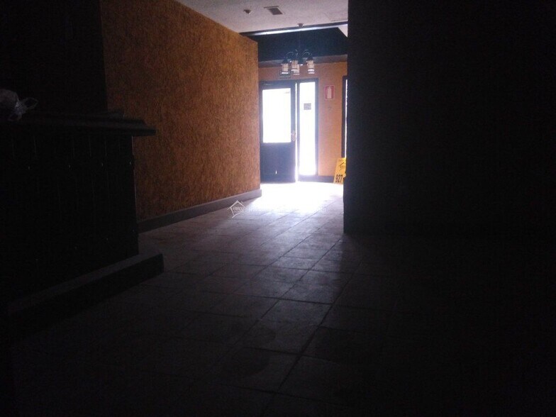 Commerce de détail dans Cáceres, Cáceres à louer - Photo du bâtiment - Image 3 de 18