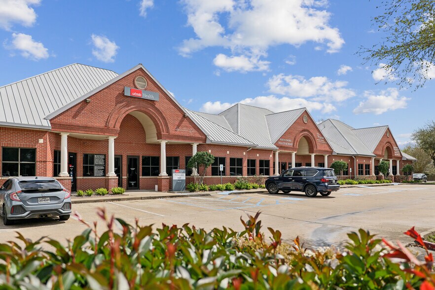 3023 Marina Bay Dr, League City, TX à louer - Photo du bâtiment - Image 3 de 10