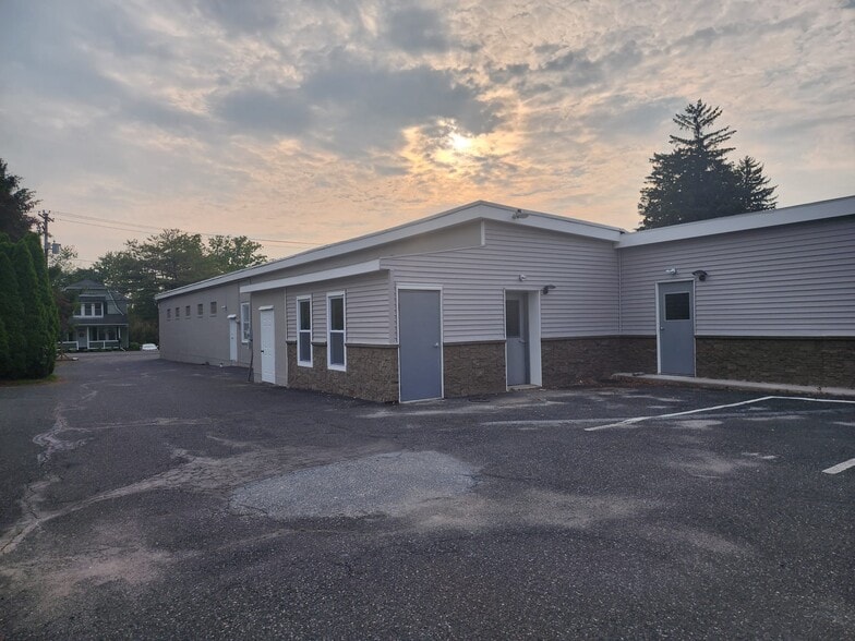 1131 Trexlertown Rd, Trexlertown, PA for lease - Building Photo - Image 1 of 9