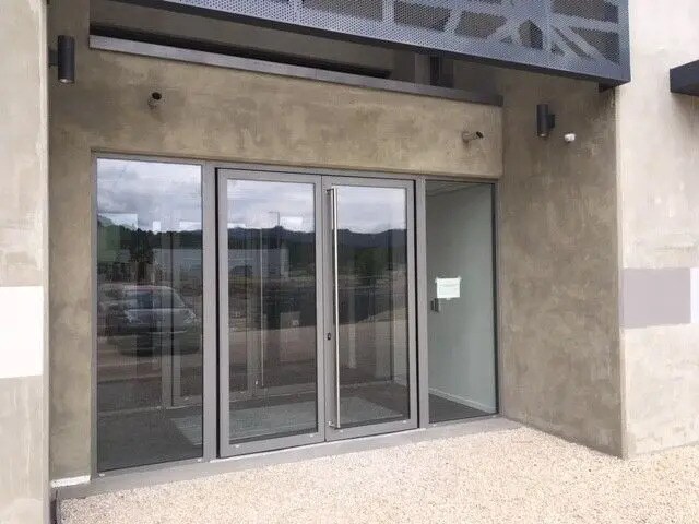 Office in Gardanne for lease - Building Photo - Image 3 of 12