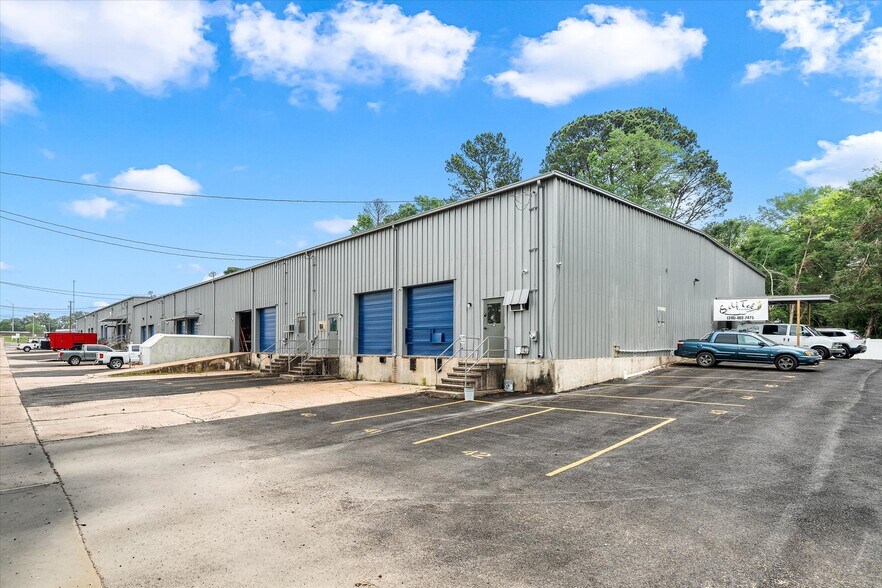 5905 Financial Plz, Shreveport, LA à louer - Photo du bâtiment - Image 2 de 12