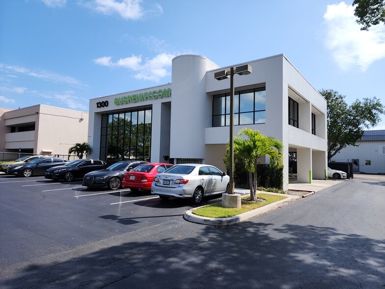 1300 Old Congress Ave, West Palm Beach, FL for lease - Building Photo - Image 1 of 15