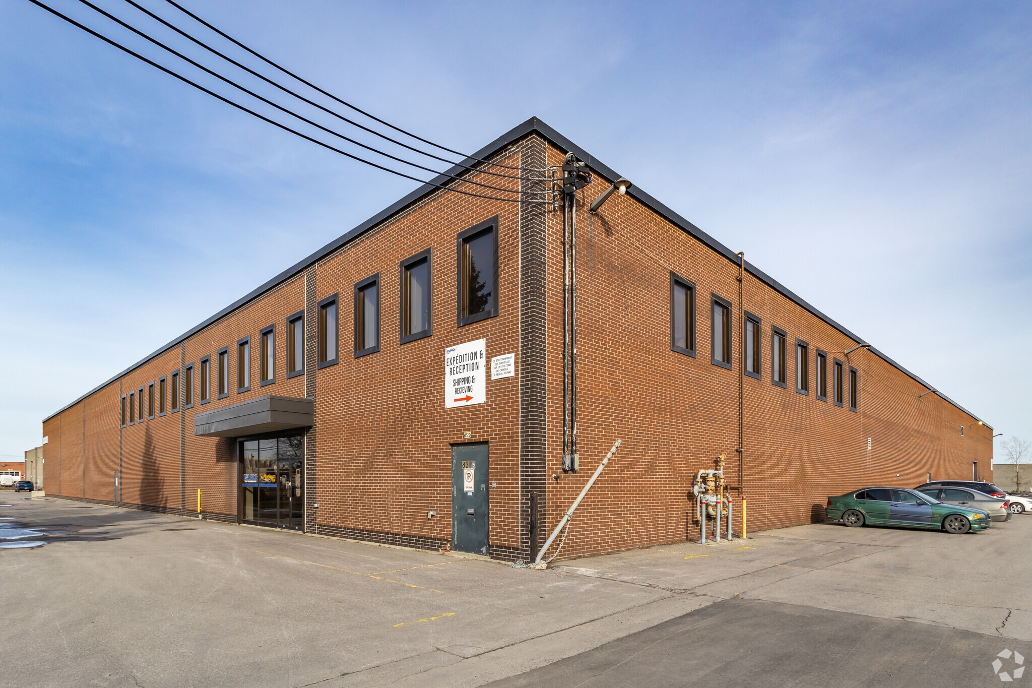 8500 Rue Jarry, Montréal, QC for lease Primary Photo- Image 1 of 4
