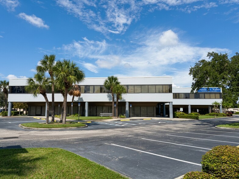 3491 Gandy Blvd, Pinellas Park, FL à louer - Photo du bâtiment - Image 2 de 6