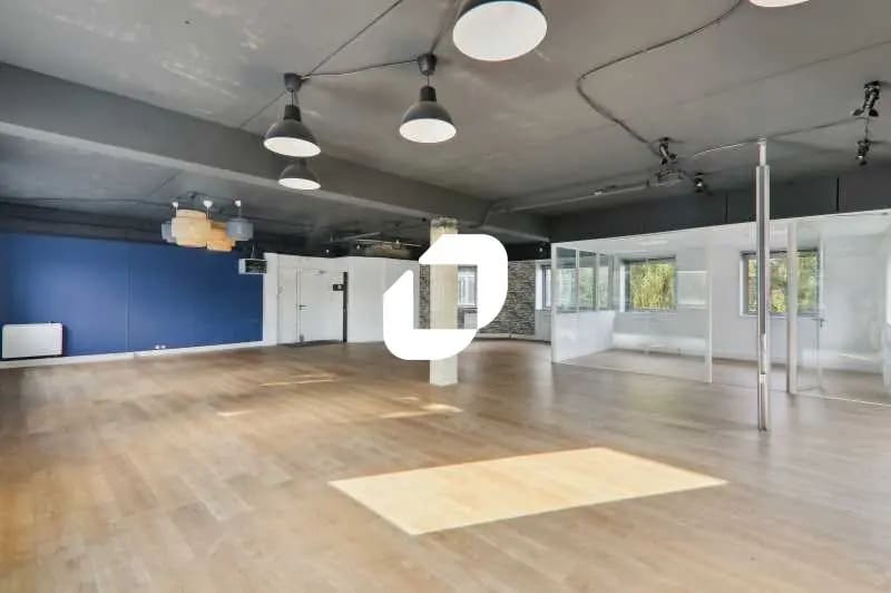 Office in Nanterre for lease Interior Photo- Image 1 of 13