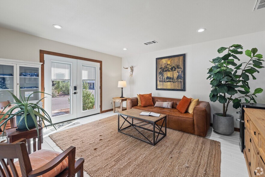 902 Main St, Blanco, TX à louer - Photo du bâtiment - Image 2 de 12