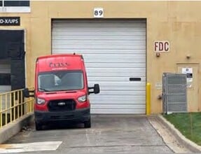 28100-28400 Plymouth Rd, Livonia, MI à louer Photo du bâtiment- Image 2 de 6