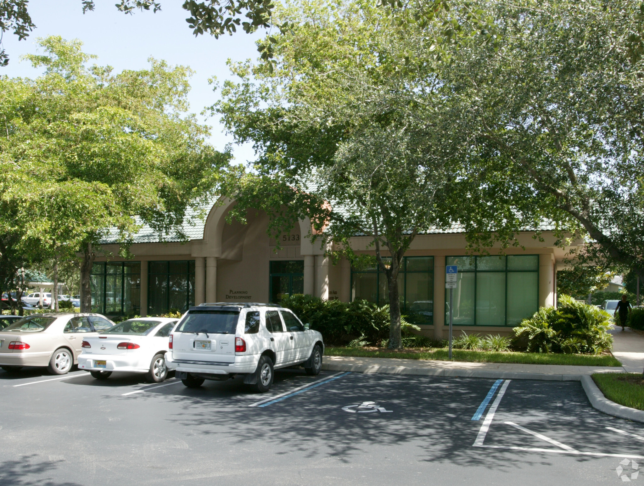 5133 Castello Dr, Naples, FL for lease Building Photo- Image 1 of 4