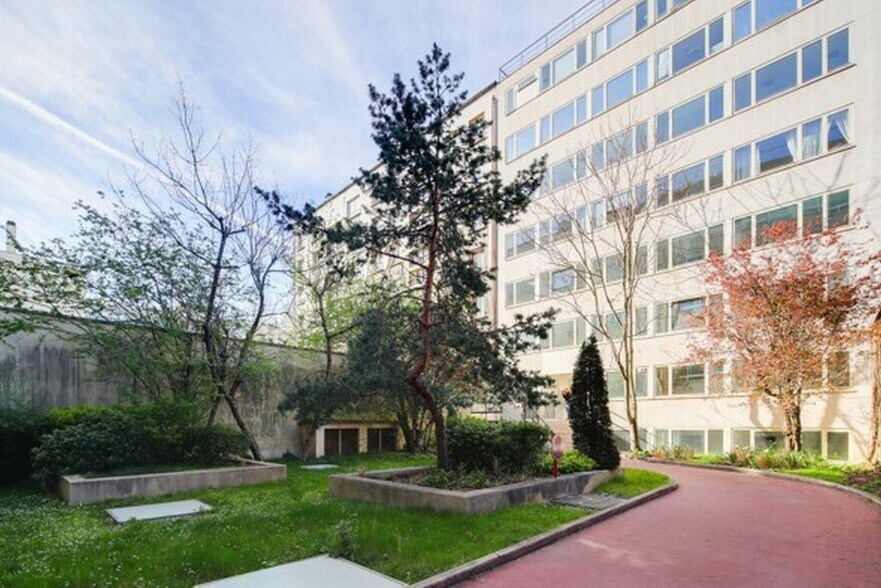 171 Ter Avenue Charles De Gaulle, Neuilly-sur-Seine à louer - Photo du bâtiment - Image 2 de 5