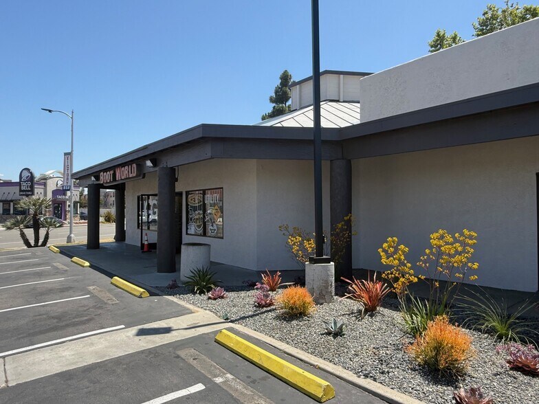3175-3185 Midway Dr, San Diego, CA à louer - Photo du bâtiment - Image 2 de 9
