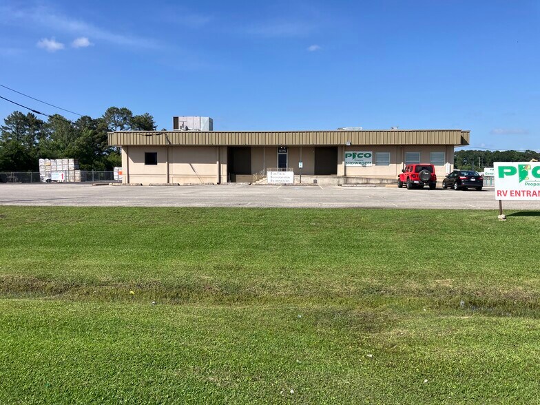 6315 Highway 347, Beaumont, TX à louer - Photo du bâtiment - Image 1 de 6
