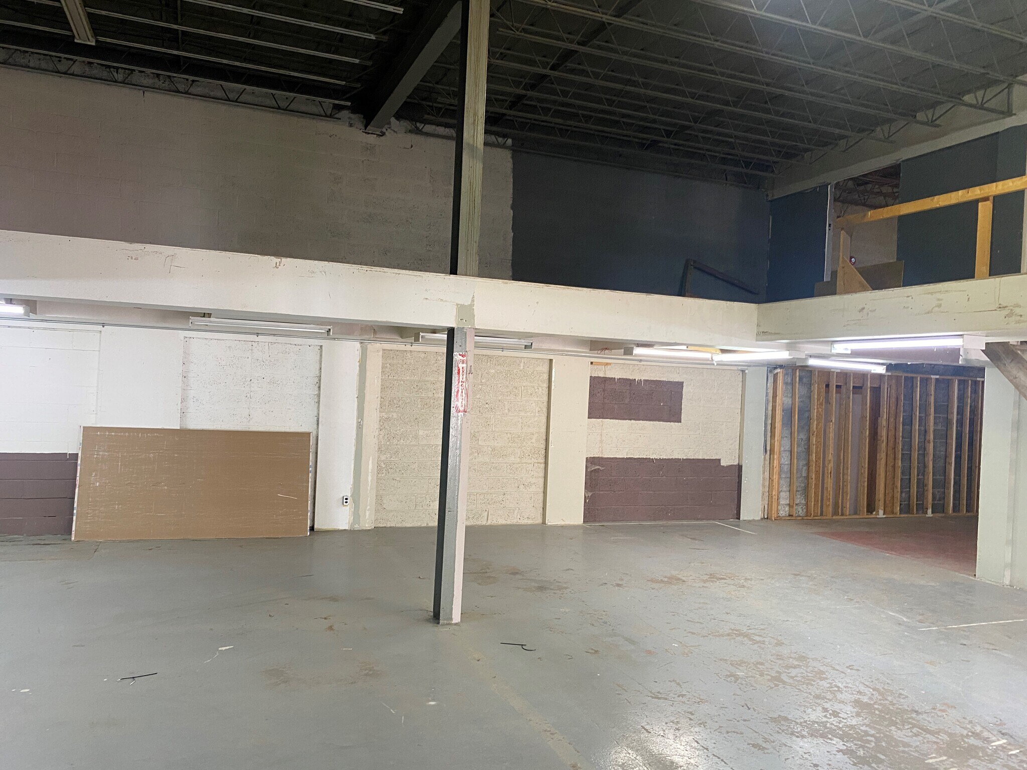 35B Laurel St, Ottawa, ON for lease Interior Photo- Image 1 of 5