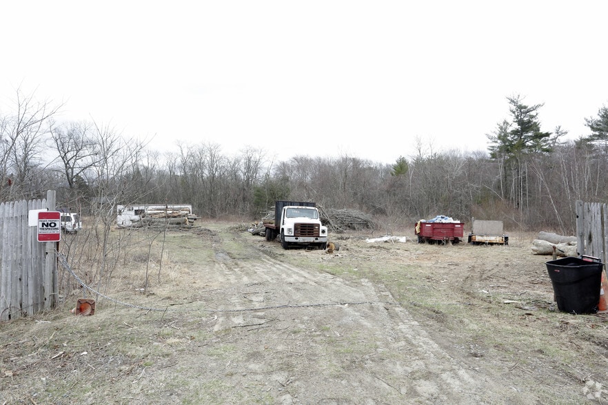 2 Collins St, Salisbury, MA for sale - Primary Photo - Image 2 of 7