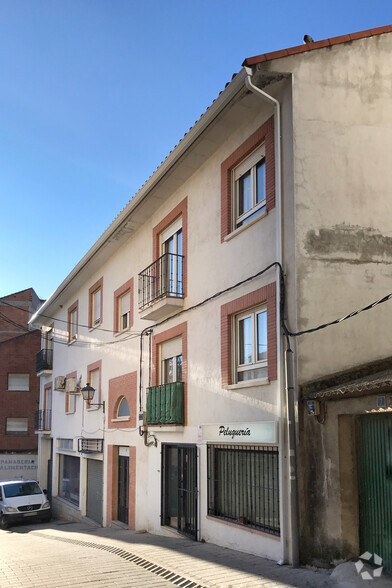 Calle Del Doctor Romero, 5, San Martín de Valdeiglesias, Madrid à vendre - Photo du bâtiment - Image 1 de 2