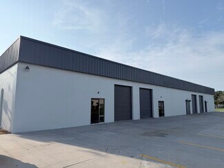 Plus de détails pour 100 Commerce Way, Sanford, FL - Industriel à louer