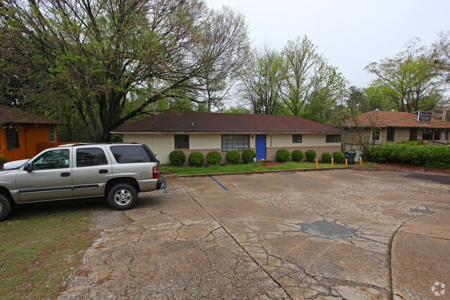 3156 Cahaba Heights Rd, Birmingham, AL for sale - Building Photo - Image 2 of 2