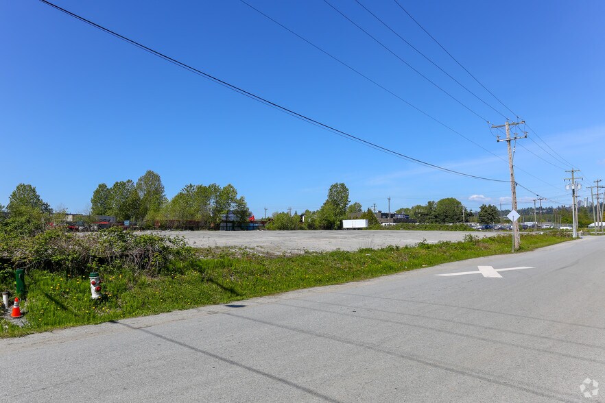 6160 Av Trapp, Burnaby, BC à louer - Photo du bâtiment - Image 2 de 3