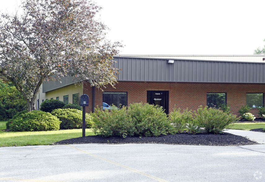 7844 W Central Ave, Toledo, OH for sale - Building Photo - Image 2 of 3