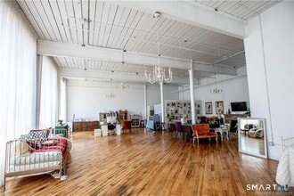 642 Hilliard St, Manchester, CT for lease Interior Photo- Image 2 of 13