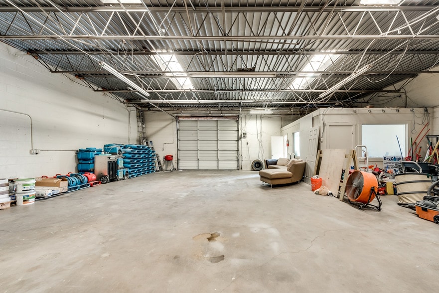 2700 Corzine Dr, Dalworthington Gardens, TX à vendre - Autre - Image 3 de 16