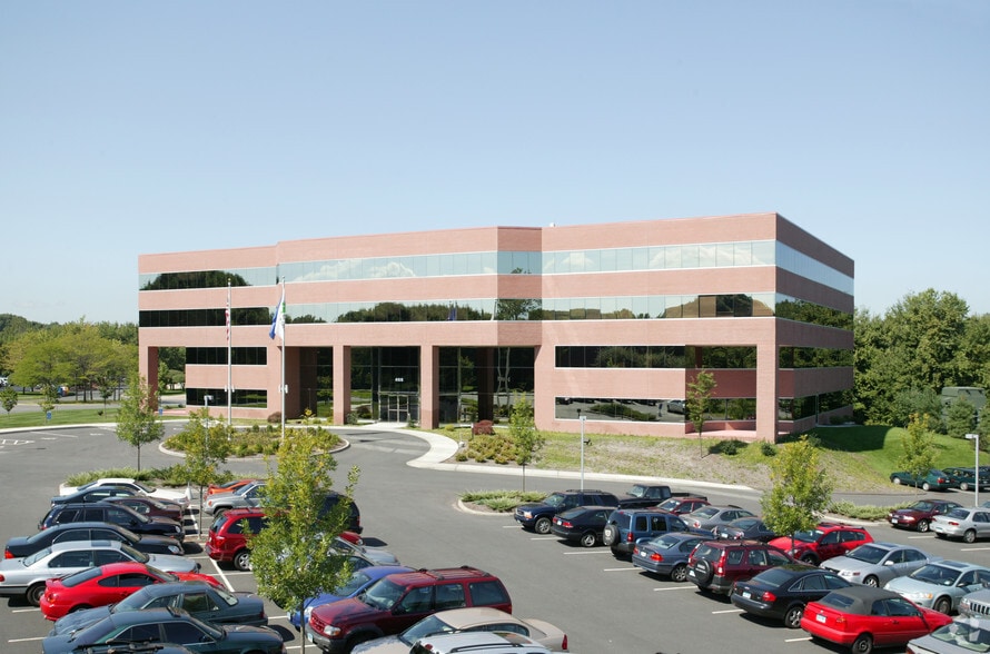 455 Winding Brook Dr, Glastonbury, CT for lease - Building Photo - Image 2 of 7