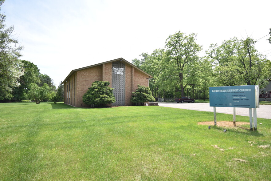 1181 Harding Ave, Rochester Hills, MI for sale - Building Photo - Image 1 of 19