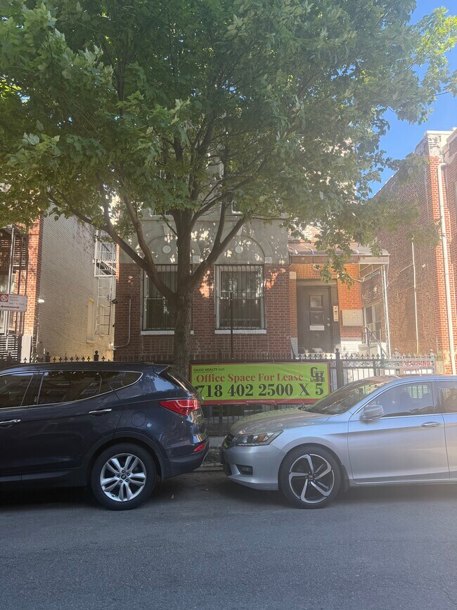 More details for 1549 Selwyn Ave, Bronx, NY - Office/Medical for Lease