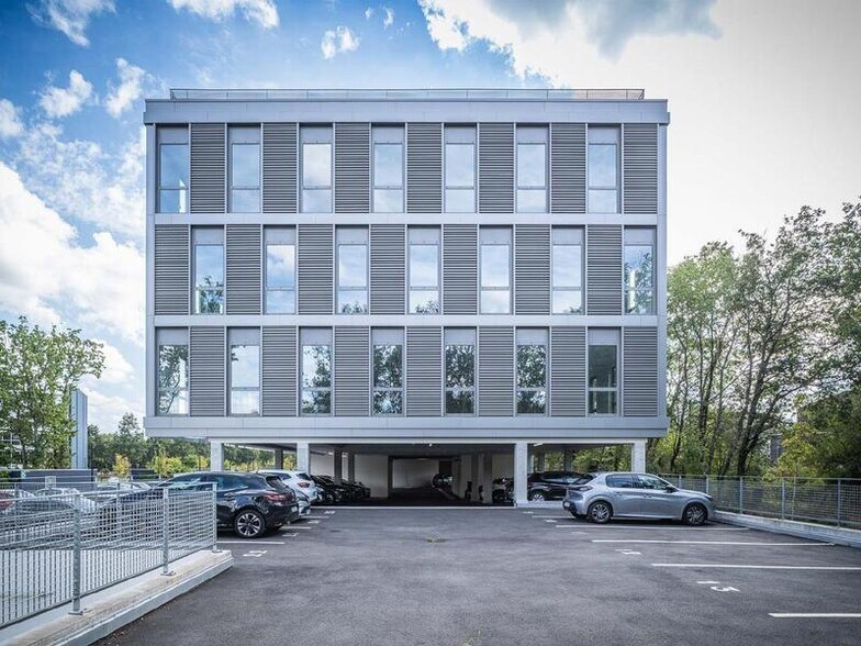 15 Bis Rue Christian Pauc, Nantes à louer - Photo du bâtiment - Image 2 de 14