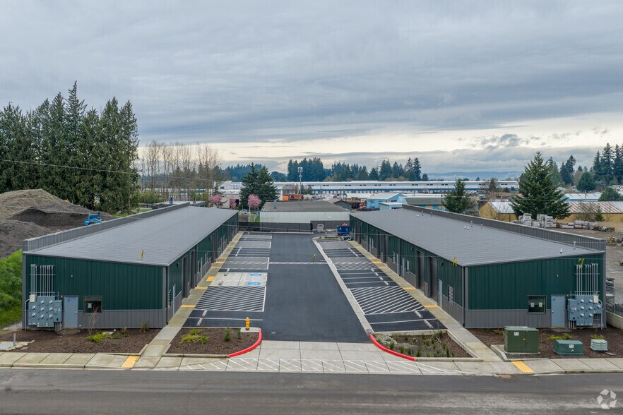 7110-7114 NE 43rd Ave, Vancouver, WA à vendre - Photo du bâtiment - Image 2 de 6