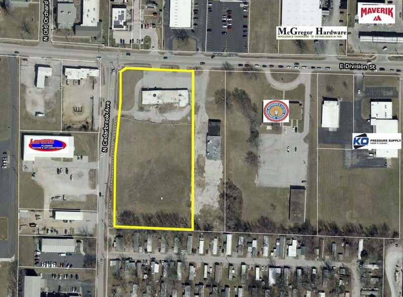 2816 E Division St, Springfield, MO à vendre - Photo du bâtiment - Image 2 de 2