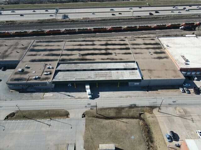 3301 N Santa Fe Ave, Oklahoma City, OK à louer - Photo du bâtiment - Image 2 de 17