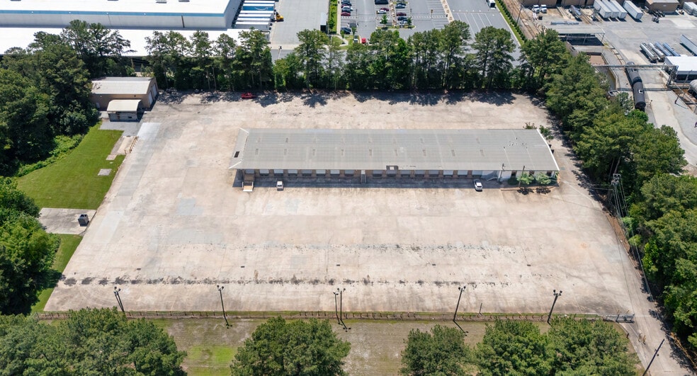 3535 Best Friend Rd, Doraville, GA for lease - Building Photo - Image 2 of 4