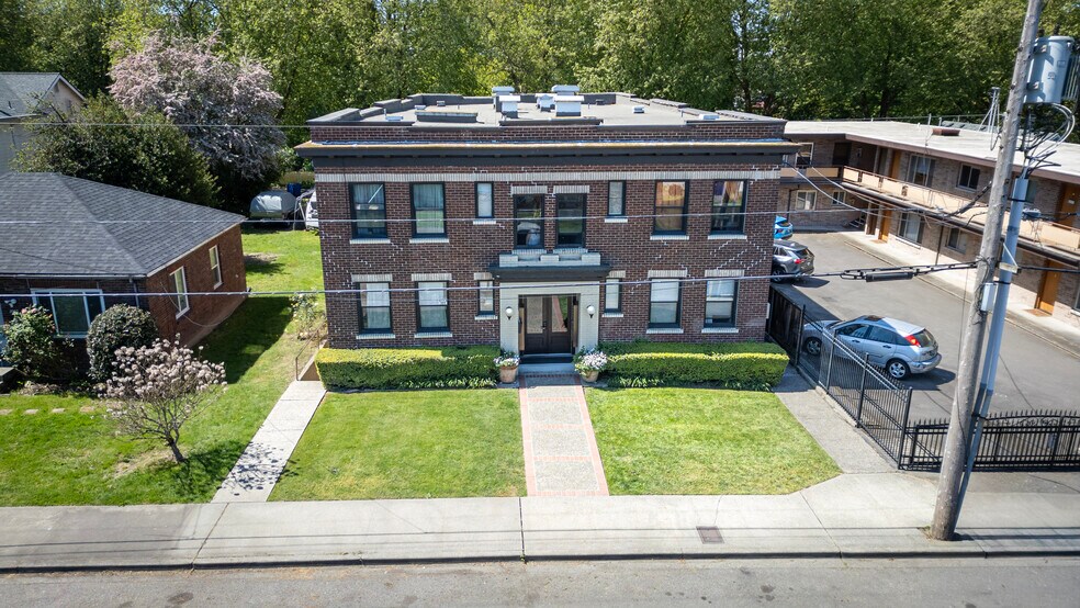 1003 N 1st St, Renton, WA à vendre - Photo du bâtiment - Image 3 de 20