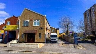 Plus de détails pour 281-285 Wood St, Londres - Bureau/Médical à louer