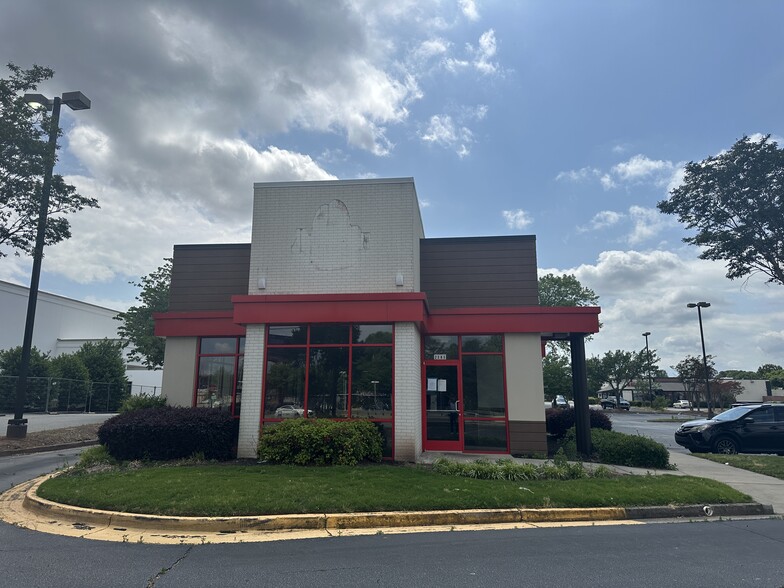 2365 Pleasant Hill Rd, Duluth, GA for lease - Building Photo - Image 1 of 15