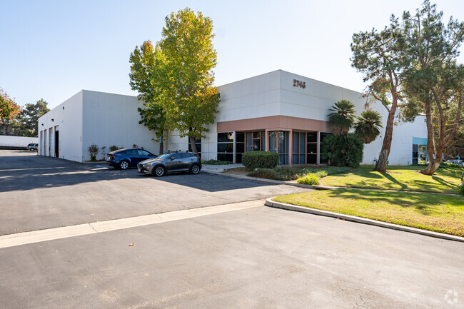 Plus de détails pour 2746 Melbourne Ave, Pomona, CA - Industriel à vendre