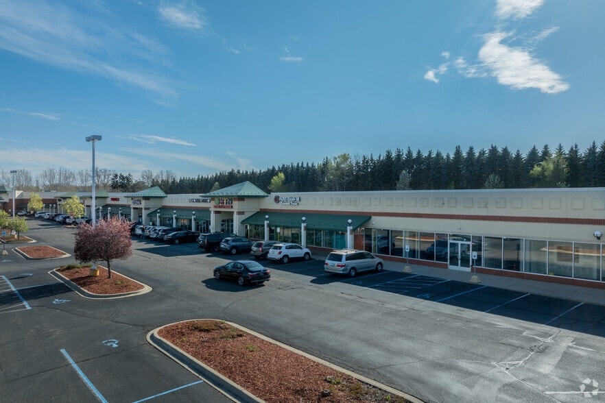 551-651 Romence Rd, Portage, MI for lease - Building Photo - Image 3 of 17