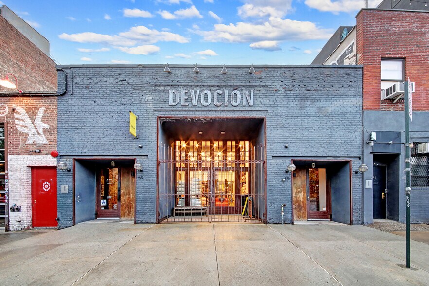 69 Grand St, Brooklyn, NY for lease - Building Photo - Image 1 of 28