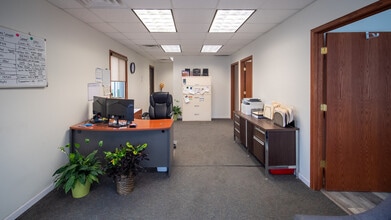 501 S Mantorville Ave, Kasson, MN à louer Photo intérieure- Image 1 de 6