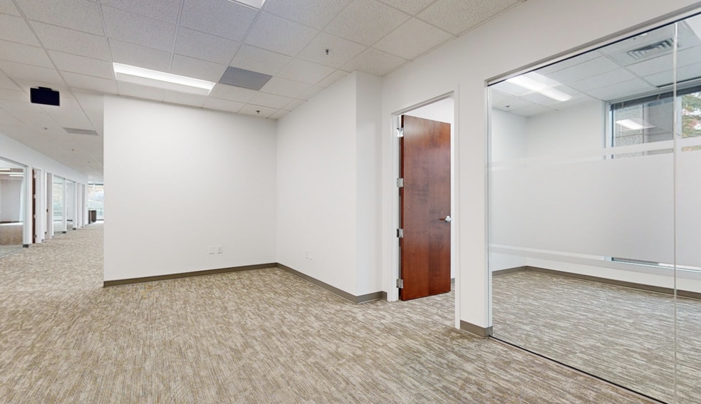 13830 Ballantyne Corporate Pl, Charlotte, NC for lease - Matterport 3D Scan - Image 2 of 10
