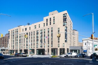 Plus de détails pour 1725 Village Ln, Far Rockaway, NY - Commerce de détail à louer