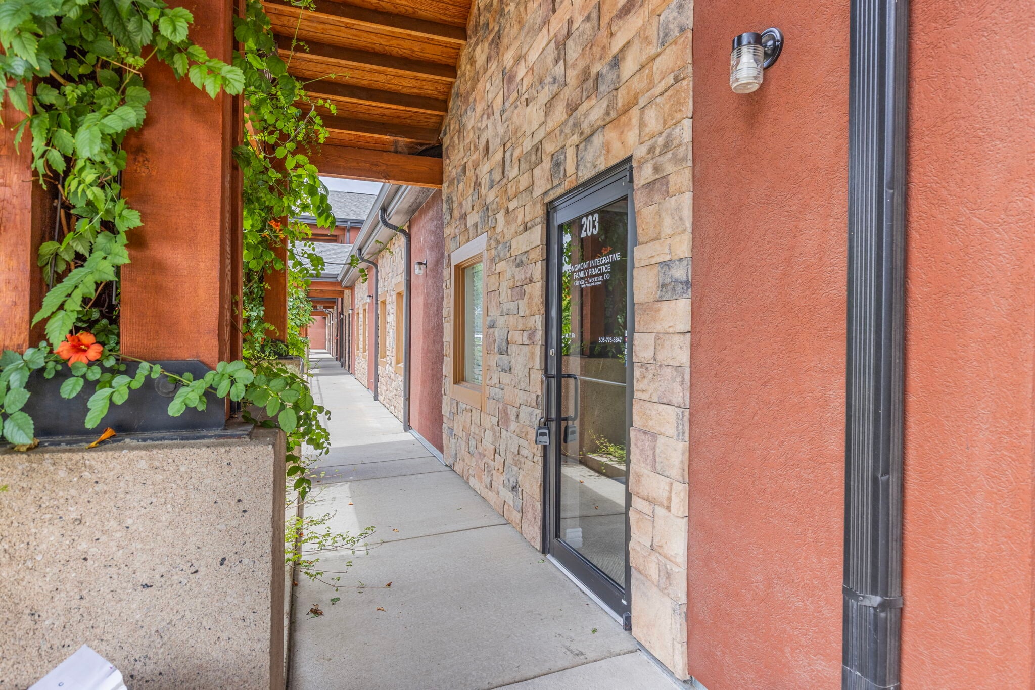 2130 Mountain View Ave, Longmont, CO for lease Interior Photo- Image 1 of 15
