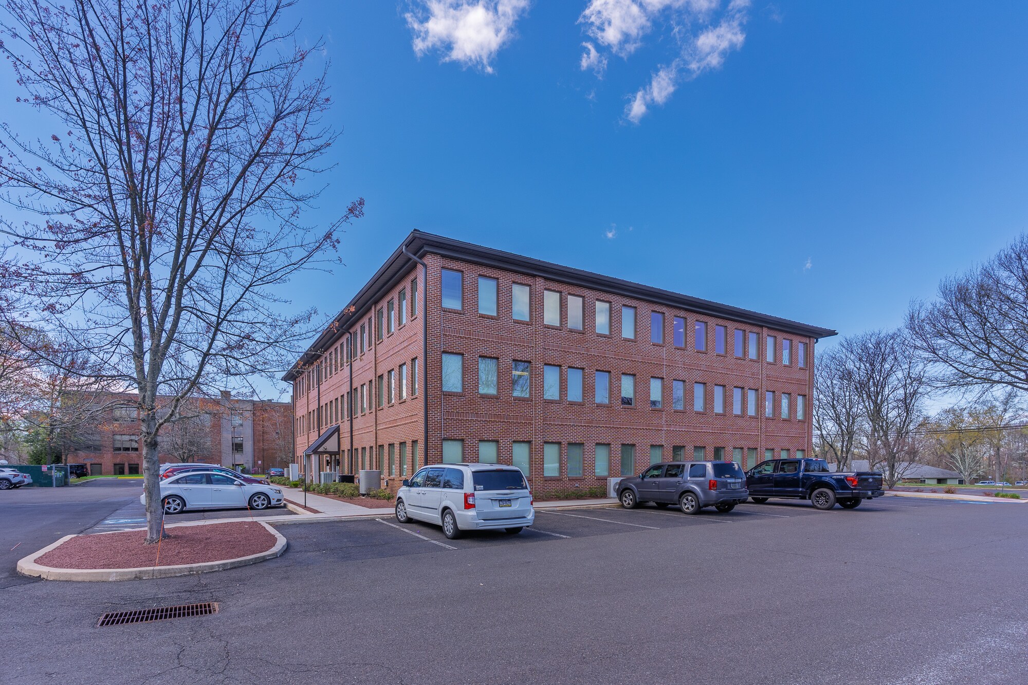 370 E Maple Ave, Langhorne, PA à louer Photo principale- Image 1 de 9