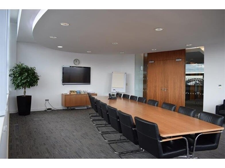 Forth St, Newcastle Upon Tyne for lease - Interior Photo - Image 3 of 16