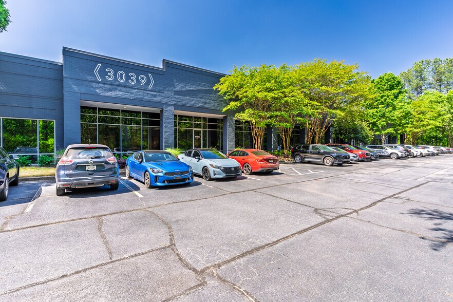 6700 Sugarloaf Pky, Duluth, GA for lease - Building Photo - Image 3 of 6