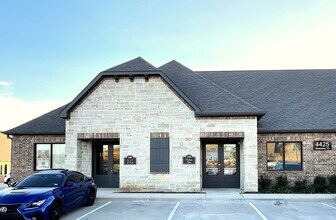 4425 Plano Pkwy, Carrollton, TX for lease Building Photo- Image 2 of 7