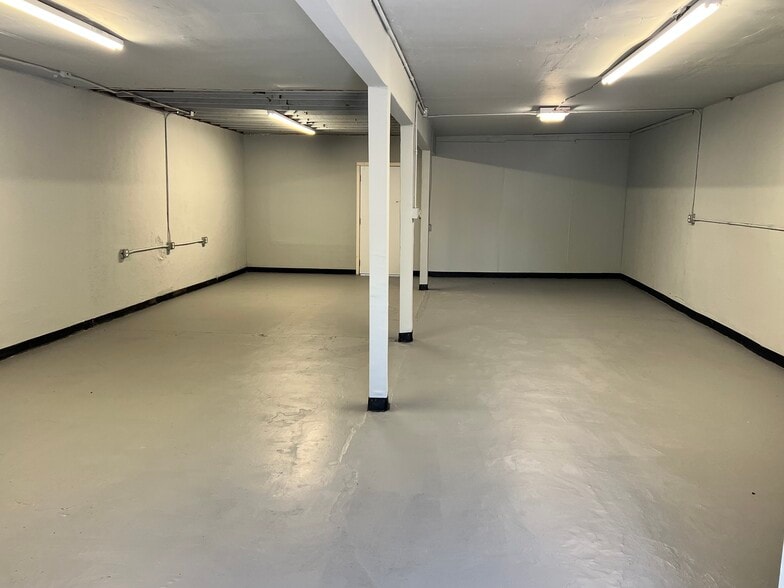 10612 Whittier Blvd, Whittier, CA for sale - Building Photo - Image 3 of 6